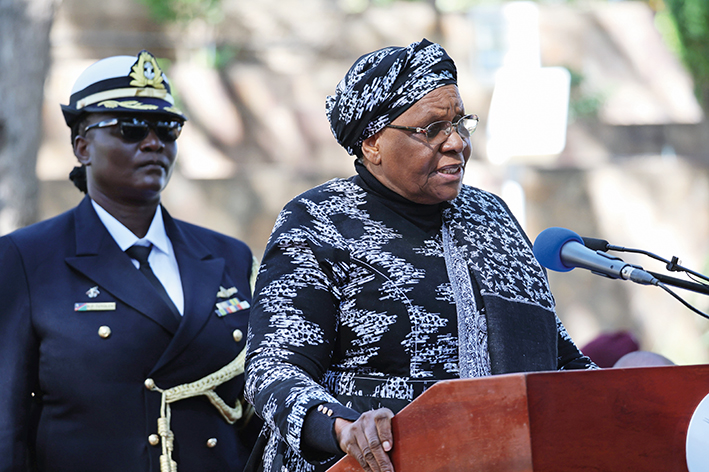 “民寡不堪贫”：纳米比亚拒绝向贫困低头