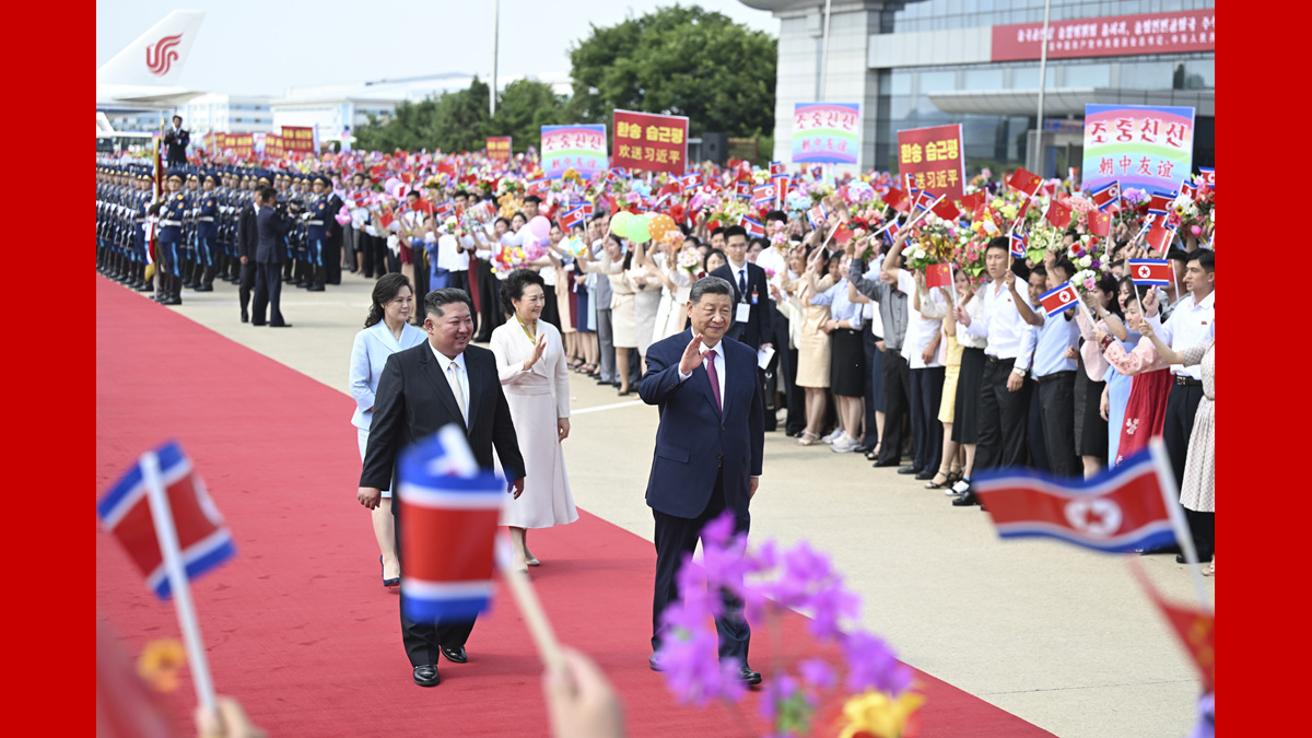 习近平出席金正恩举行的欢送仪式